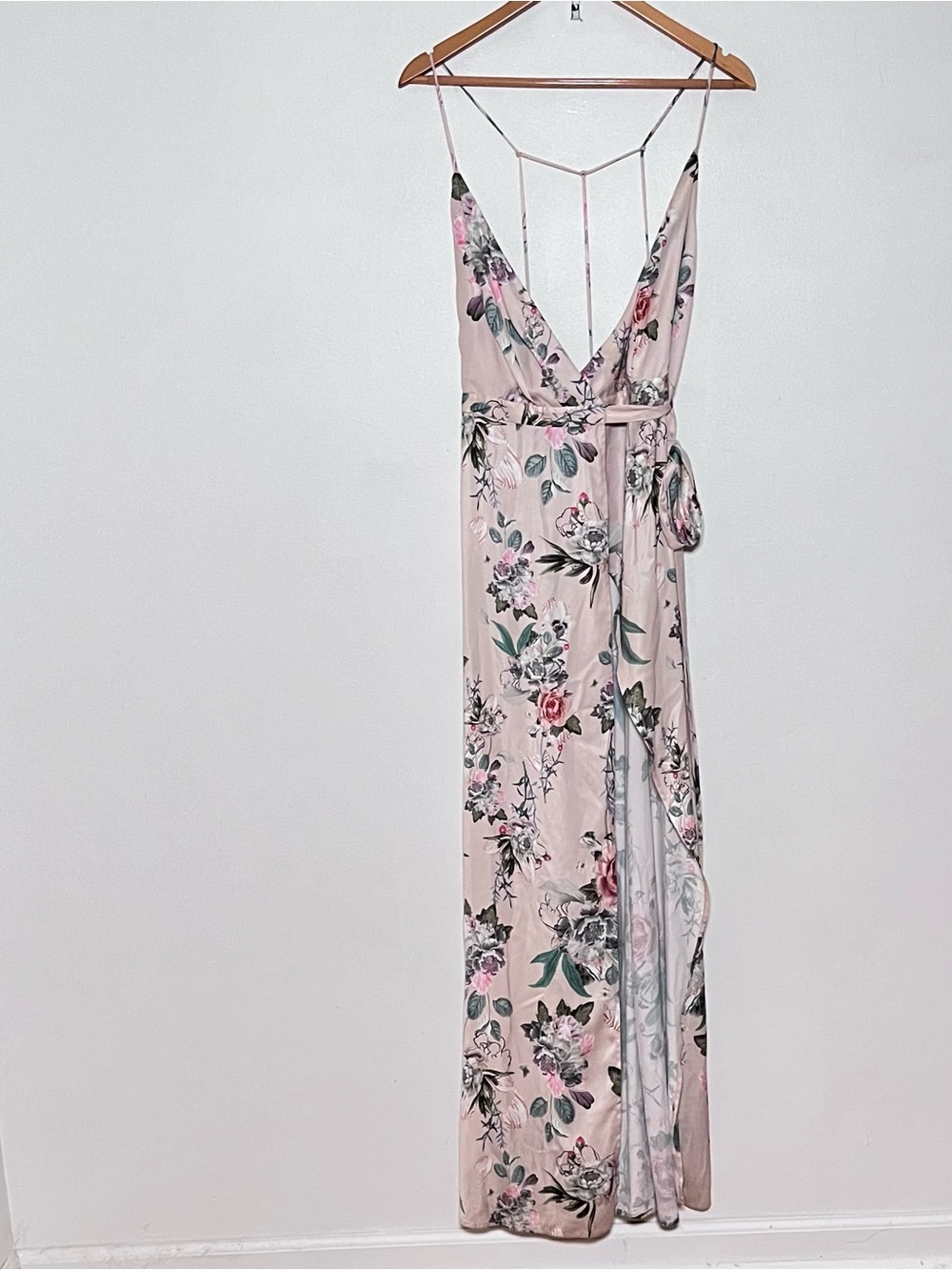 Majorelle Cubano Floral Wrap Maxi Dress Size Medium Strappy Back Blush Pink
